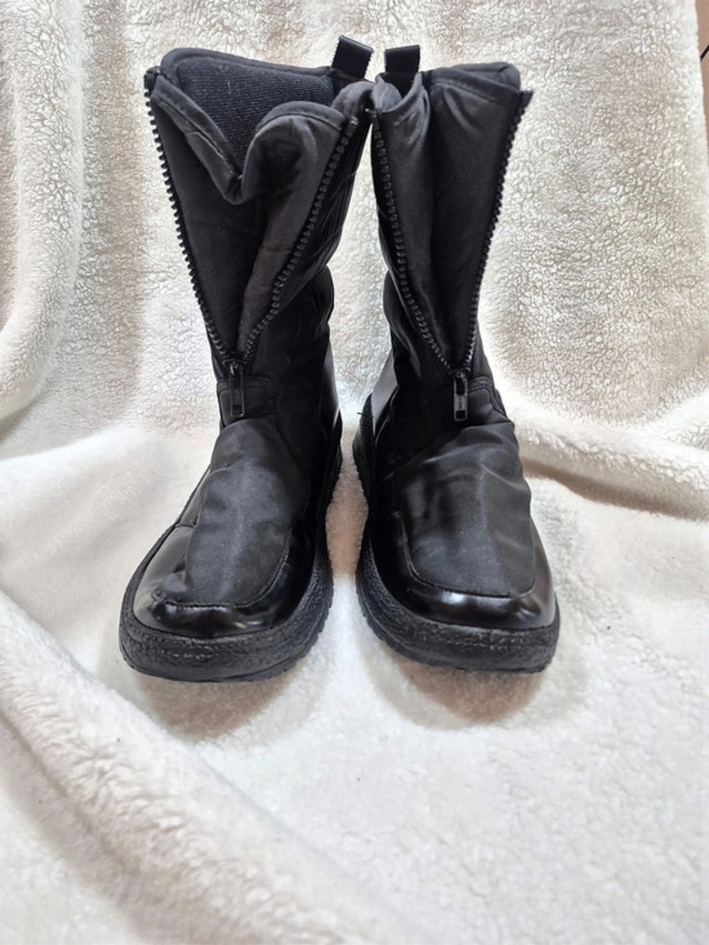 Khombu Women's Black Winter Boots US 11